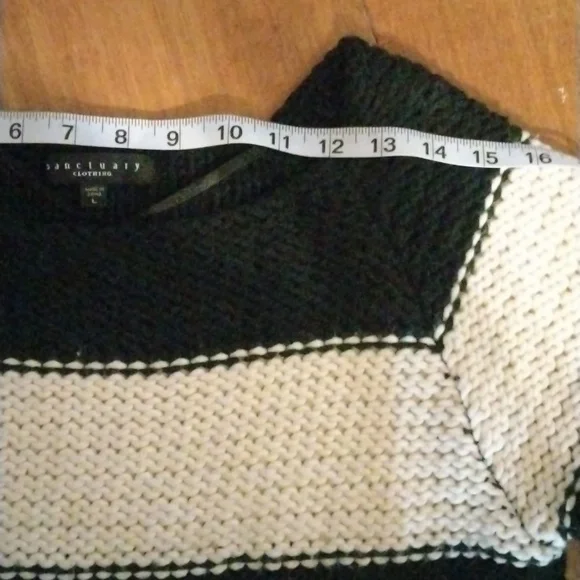 Sanctuary size large black/ cream striped sweater. So pretty for winter. - Picture 7 of 11